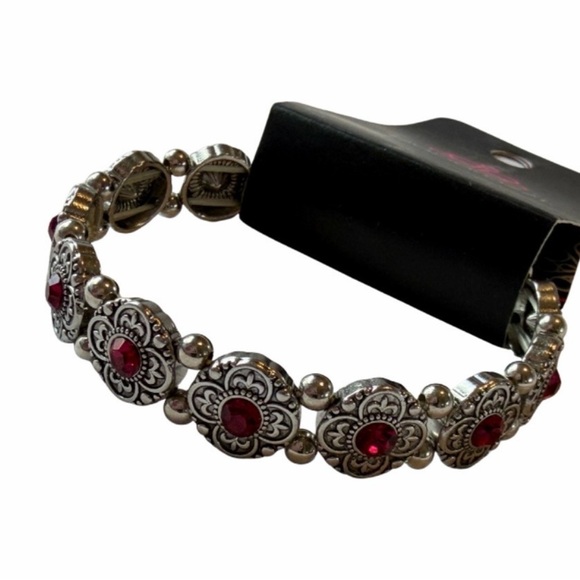 Paparazzi Silver Bracelet with Pink Floral Accents - Picture 3 of 5
